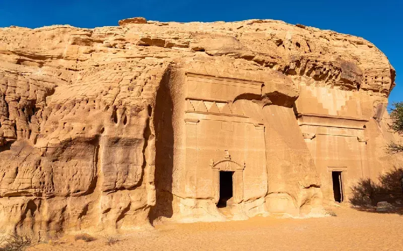 Jabal Al-Banat: Il Mistero Nascosto nel Deserto